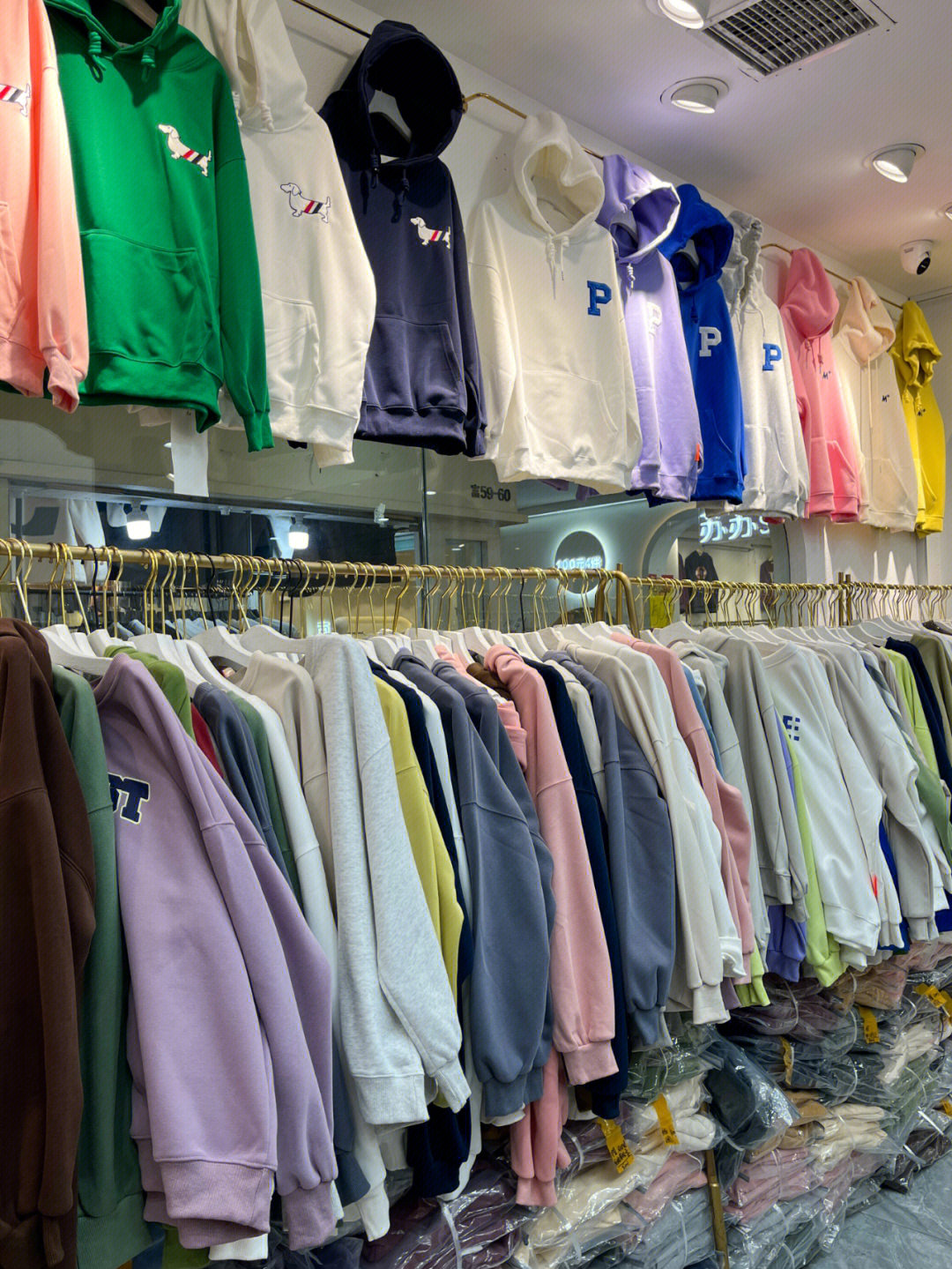 南京服装批发指南 探访最大最便宜市场，低至8元起！